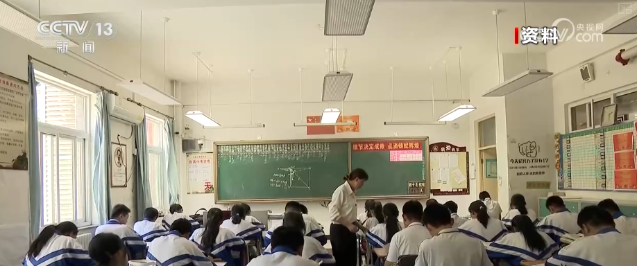 未成年人网络保护不是一道“单选题” 织密家庭、学校、社会协同联动保护网