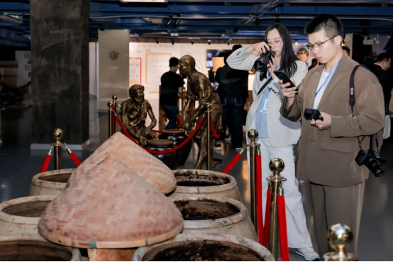 “大厦之门 e鹭向新”2025网络全媒体厦门行举办